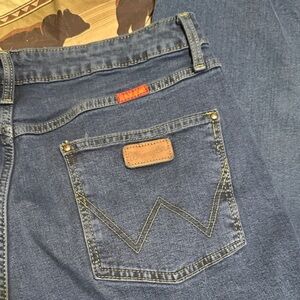 131. Wrangler red tab high rise slim fit Women's Blue Boot Cut Jeans